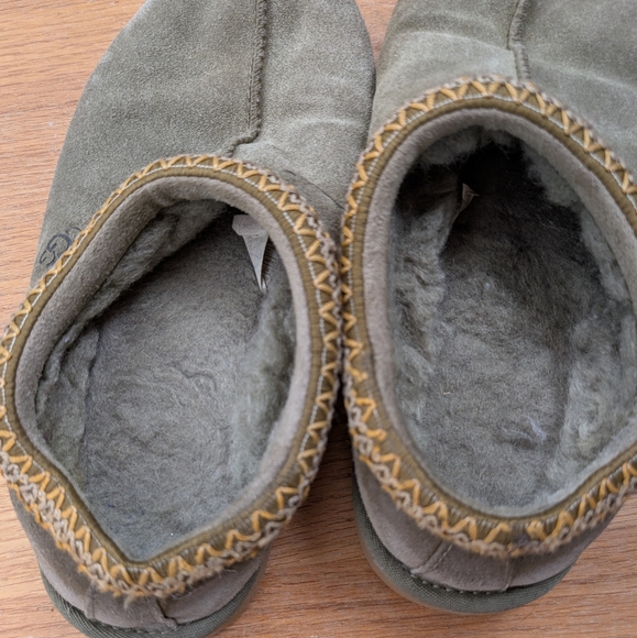 Ugg Tasman green size 7 used - Picture 2 of 6